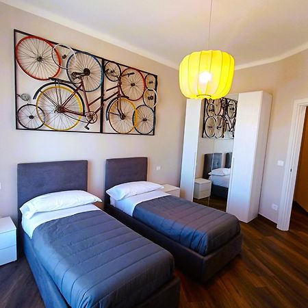 Mile Hotel Bari Luaran gambar