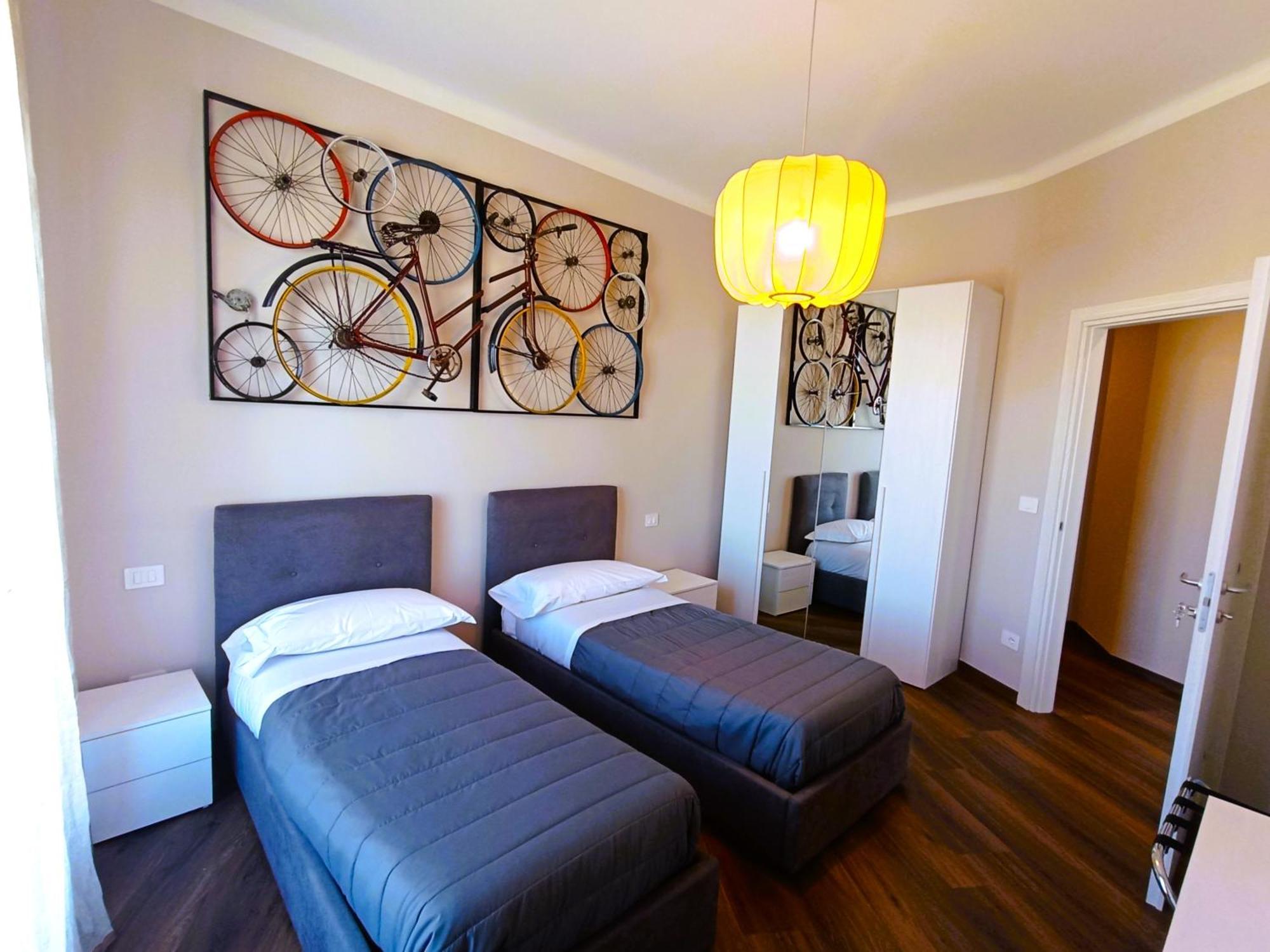 Mile Hotel Bari Luaran gambar