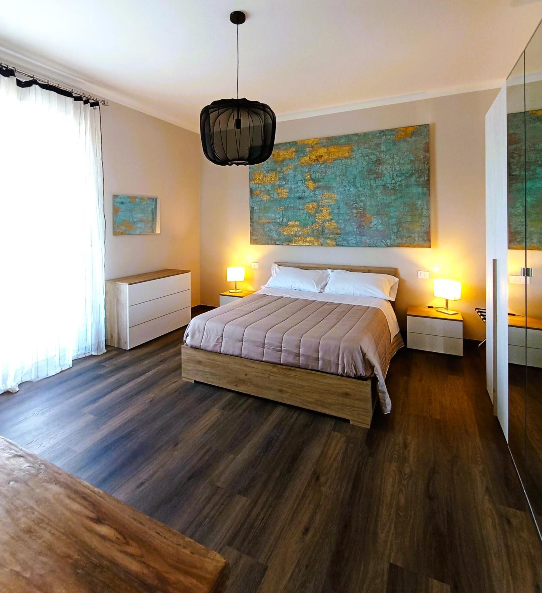 Mile Hotel Bari Luaran gambar